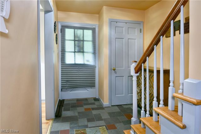 825 Ravine Drive, Youngstown, OH 44505