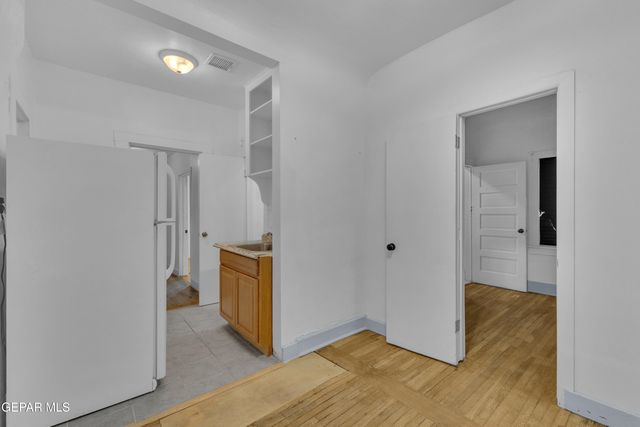 3222 E MISSOURI Avenue, El Paso, TX 79903