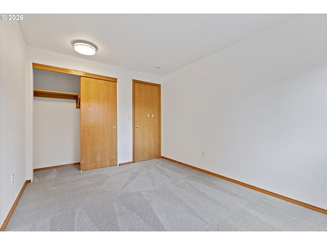 5713 Se SHADOWBROOK Pl, Hillsboro, OR 97123