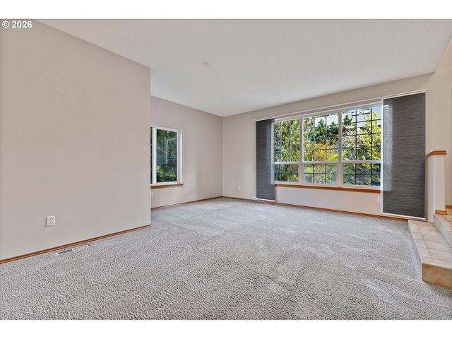 5713 Se SHADOWBROOK Pl, Hillsboro, OR 97123