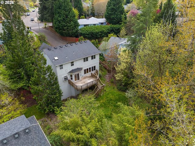 5713 Se SHADOWBROOK Pl, Hillsboro, OR 97123