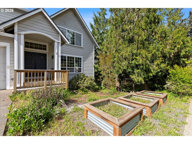 5713 Se SHADOWBROOK Pl, Hillsboro, OR 97123