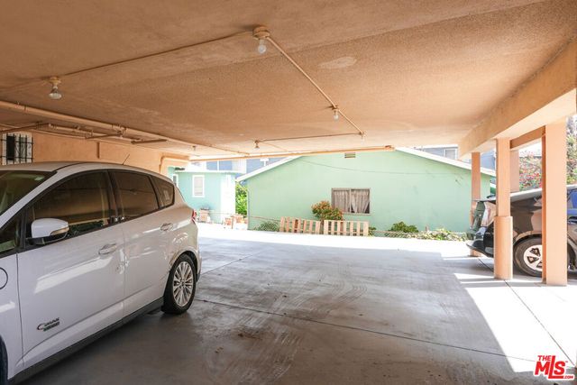 4320 Russell Avenue, Los Angeles, CA 90027