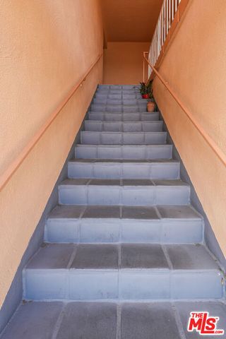 4320 Russell Avenue, Los Angeles, CA 90027