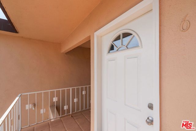 4320 Russell Avenue, Los Angeles, CA 90027