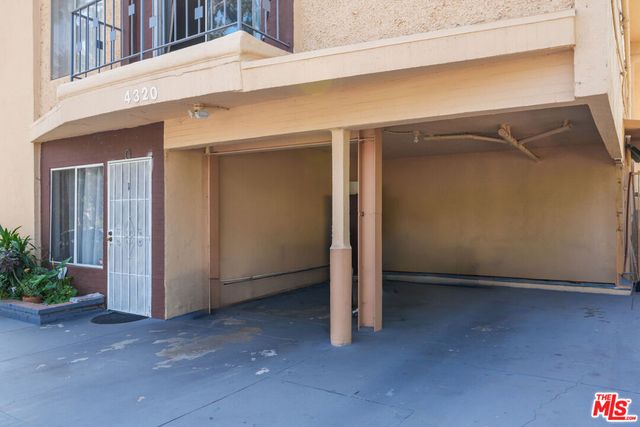 4320 Russell Avenue, Los Angeles, CA 90027