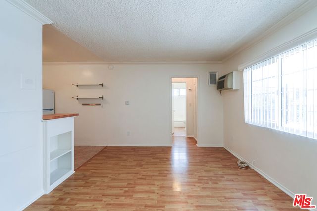 4320 Russell Avenue, Los Angeles, CA 90027