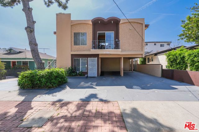 4320 Russell Avenue, Los Angeles, CA 90027