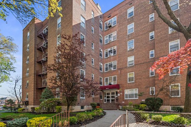 26-15 Parsons Boulevard 1G, Flushing, NY 11354