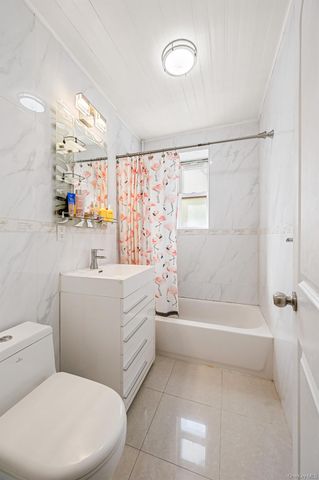 26-15 Parsons Boulevard 1G, Flushing, NY 11354