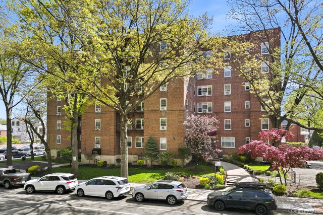 26-15 Parsons Boulevard 1G, Flushing, NY 11354