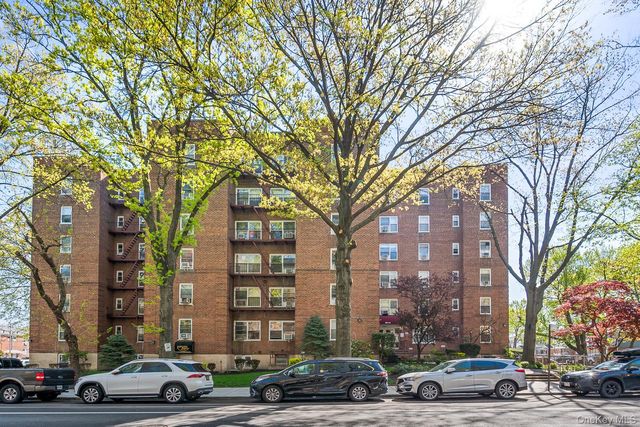 26-15 Parsons Boulevard 1G, Flushing, NY 11354