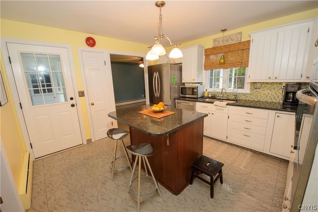 512 Maple Drive, Dewitt, NY 13066