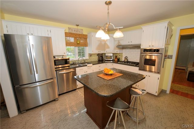 512 Maple Drive, Dewitt, NY 13066