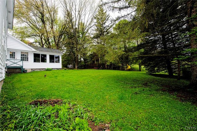512 Maple Drive, Dewitt, NY 13066