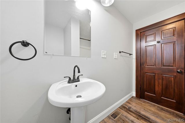 12 Perkins Place, Buffalo, NY 14213