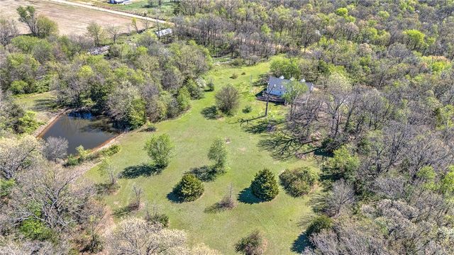 13683 Wet Prairie Road, Gravette, AR 72736