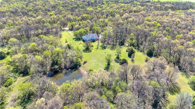 13683 Wet Prairie Road, Gravette, AR 72736