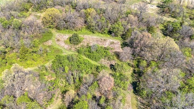 13683 Wet Prairie Road, Gravette, AR 72736