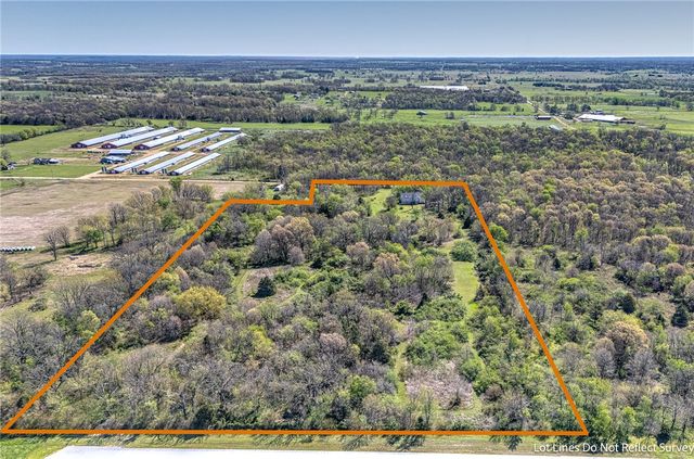 13683 Wet Prairie Road, Gravette, AR 72736