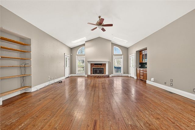 13683 Wet Prairie Road, Gravette, AR 72736