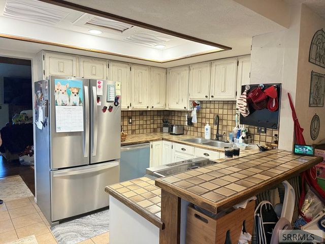 44 Cedar Hills Drive, Pocatello, ID 83204