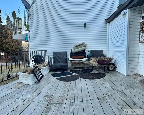 44 Cedar Hills Drive, Pocatello, ID 83204