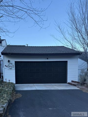 44 Cedar Hills Drive, Pocatello, ID 83204
