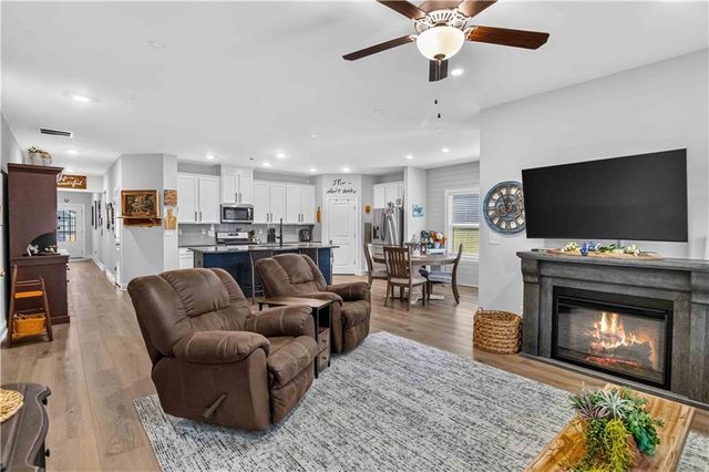 3625 Summerpoint Crossing, Cumming, GA 30028