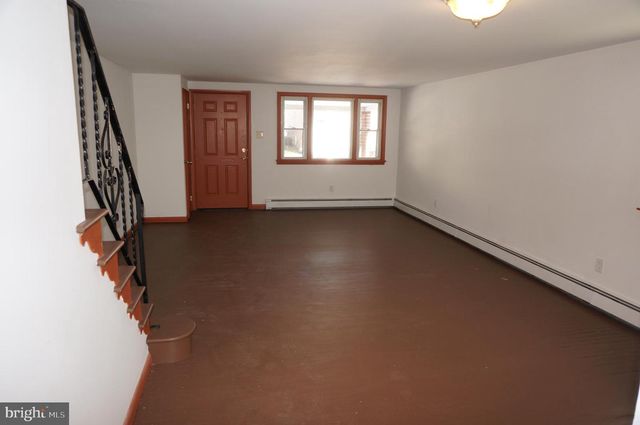 250 E CHESTNUT ST, Norristown, PA 19401