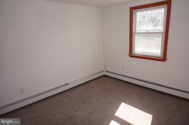 250 E CHESTNUT ST, Norristown, PA 19401