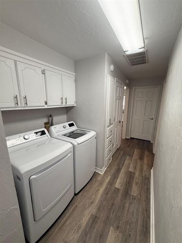 1211 Rose Drive, Shawnee, OK 74804