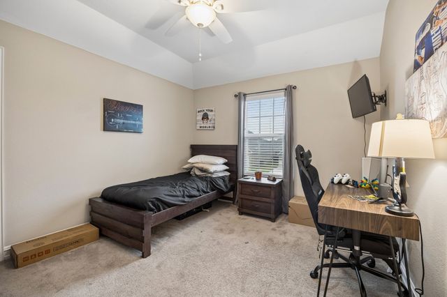 913 Basket Willow Terrace, Fort Worth, TX 76052