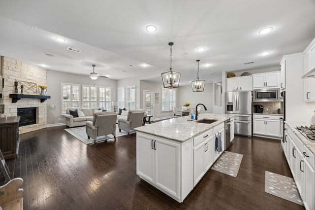 913 Basket Willow Terrace, Fort Worth, TX 76052