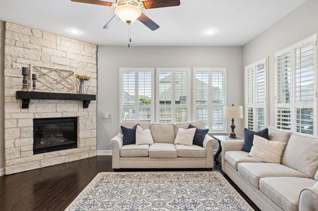 913 Basket Willow Terrace, Fort Worth, TX 76052