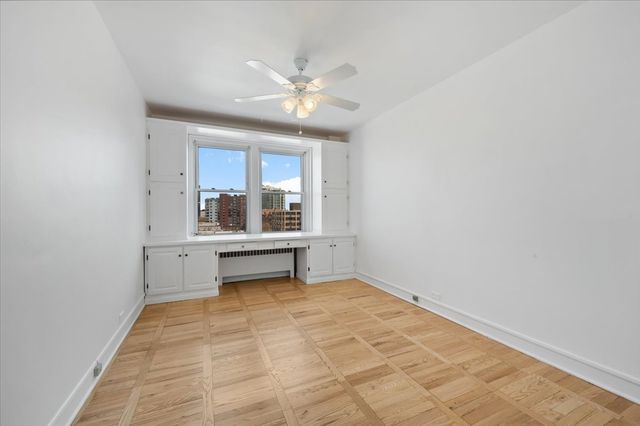 1585 Ridge Avenue 705, Evanston, IL 60201