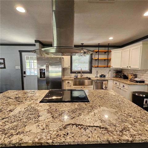 113 SPRING CREEK Drive, Pineville, LA 71360