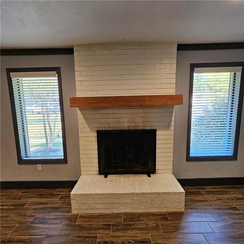 113 SPRING CREEK Drive, Pineville, LA 71360