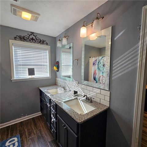 113 SPRING CREEK Drive, Pineville, LA 71360