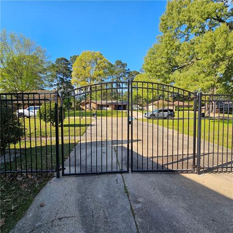 113 SPRING CREEK Drive, Pineville, LA 71360