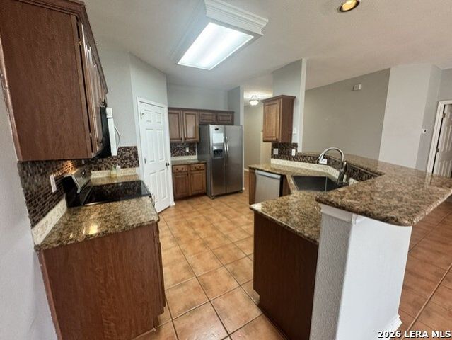 162 Coopers Hawk, San Antonio, TX 78253