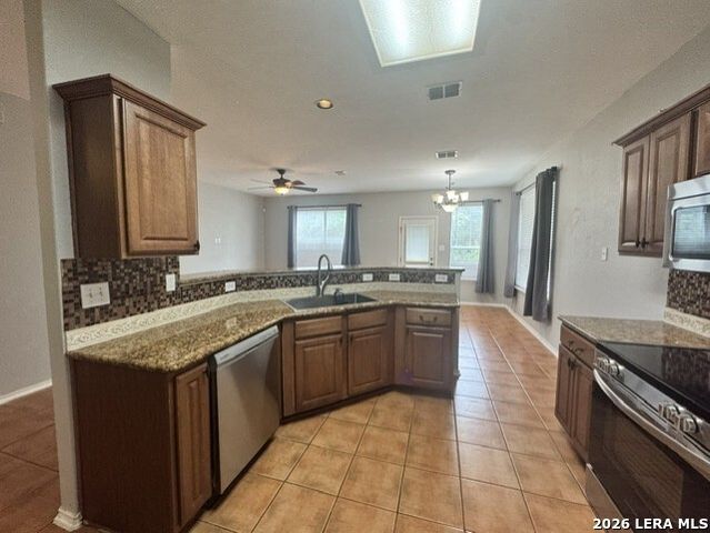 162 Coopers Hawk, San Antonio, TX 78253