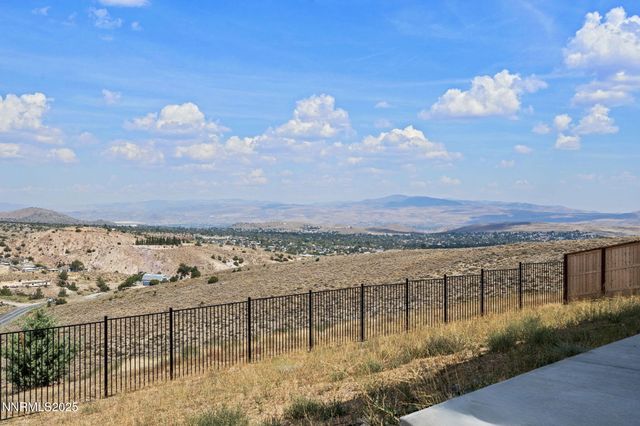 2105 Painted Sky Way, Sun Valley, NV 89433