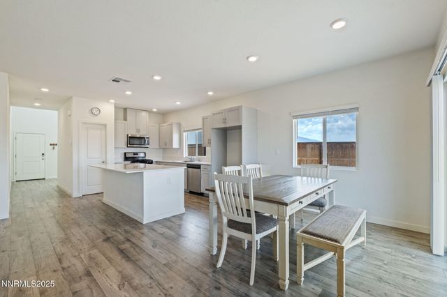 2105 Painted Sky Way, Sun Valley, NV 89433