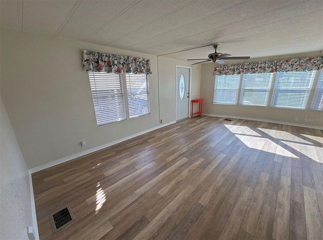 3301 ALT 19 162, Dunedin, FL 34698