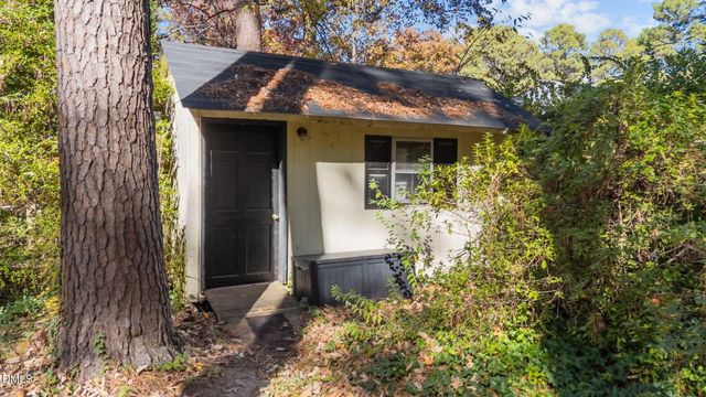 2202 Canal Drive NW, Wilson, NC 27896