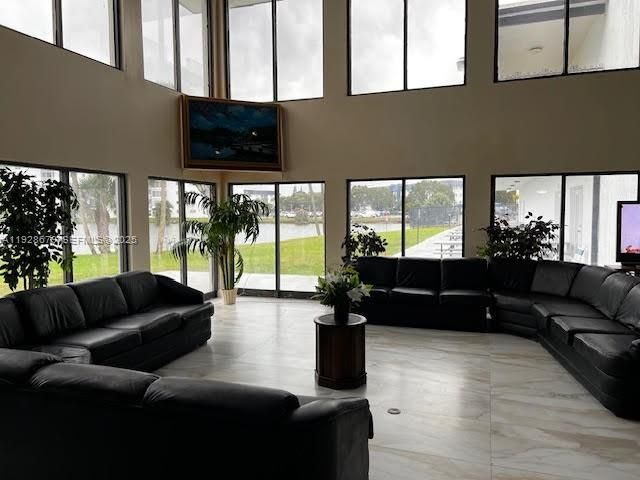 4751 NW 21st St 605, Lauderhill, FL 33313