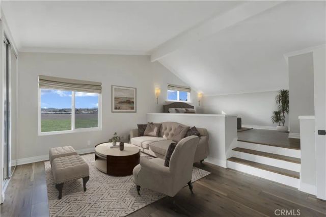 4895 N Buttercreek, Moorpark, CA 93021