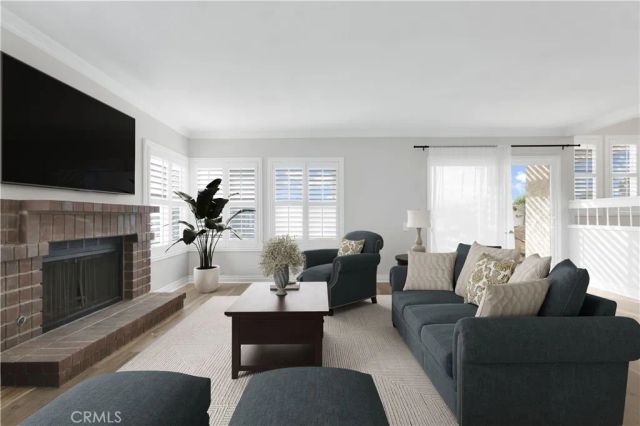 4895 N Buttercreek, Moorpark, CA 93021