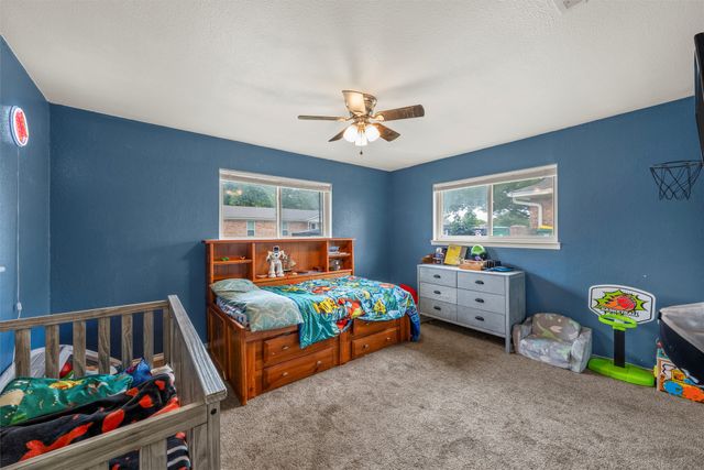 1004 W Elizabeth Drive, Robinson, TX 76706